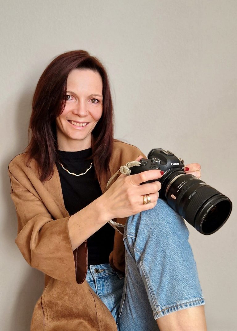 Fotografin für natürliche Erinnerungen Fotografin in Perl für Familien, Schwangere, Neugeborene und Kinder im Saarland und Luxemburg.
